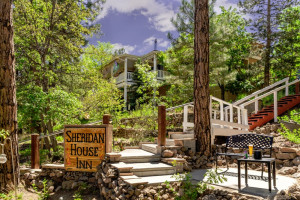 Sheridan House Inn - an hour from Grand Canyon