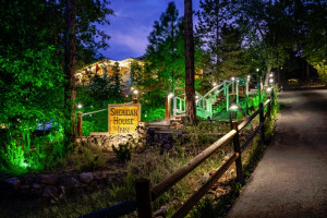 Sheridan House Inn - luxury lodging in Williams