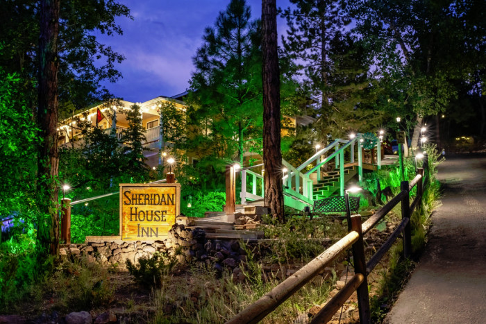 Sheridan House Inn — , 