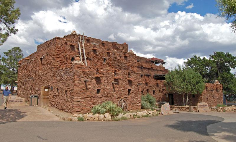 Hopi House along the South Rim