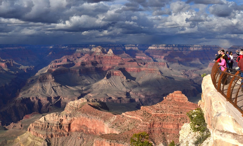Mather Point along the South Rim